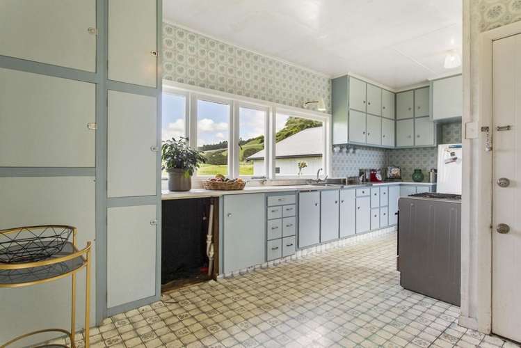 777 North Road Clevedon_7