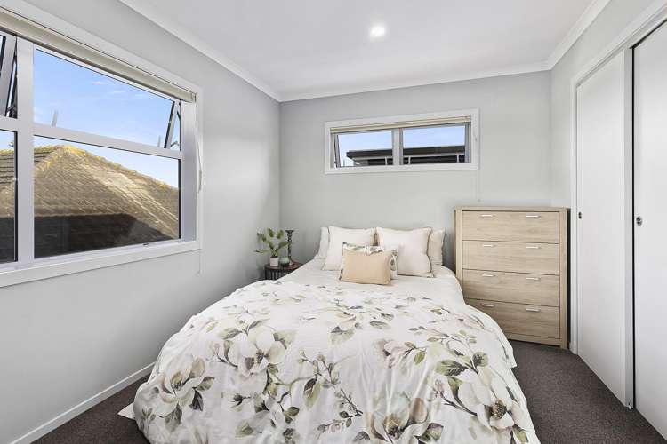 2/1 Murphy Place Titahi Bay_10