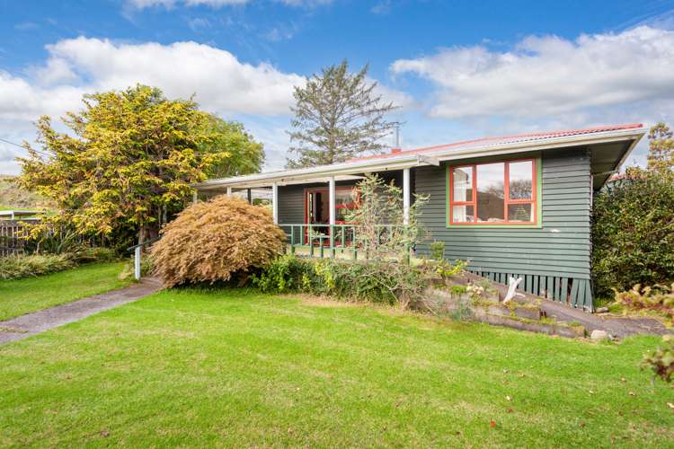 3 Fraser Smith Road Awakino_17