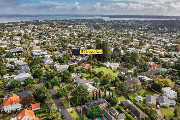 54 Lloyd Avenue Mount Albert_36