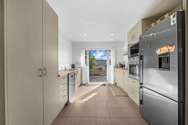 3 Plumstead Rise Glen Eden_15