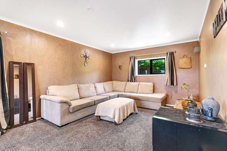 1 Bata Place Pomare_22