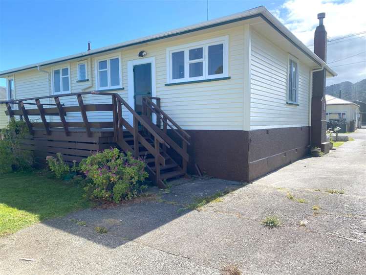 14 Peel Street Cobden Greymouth Houses for Sale One Roof