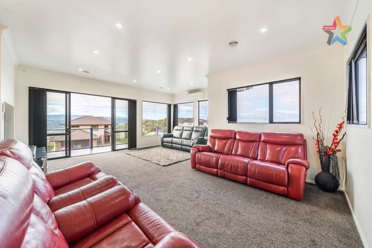 84 Cypress Drive Maungaraki_2