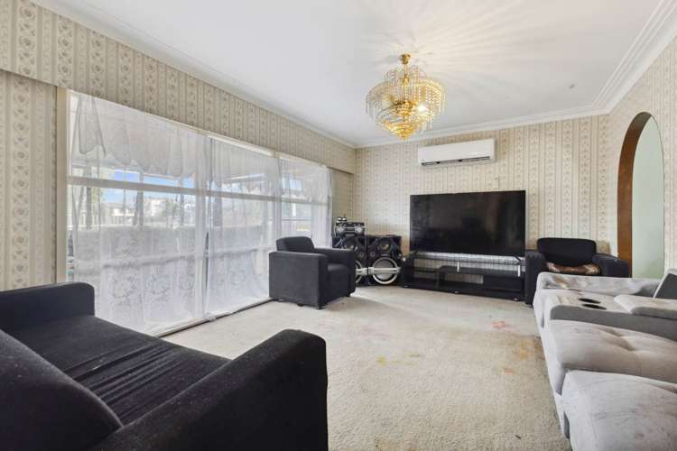 696 Massey Road Mangere_7