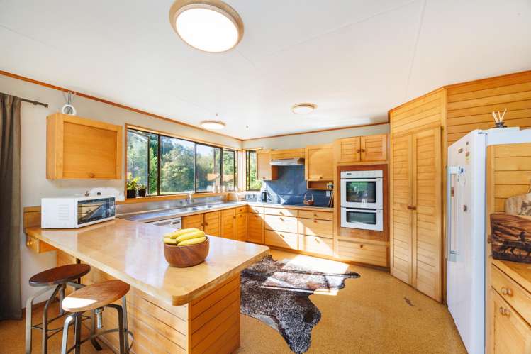 2373 Pohangina Valley East Road Pohangina Valley_17