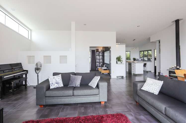 54 Hollister Lane Ohauiti_4