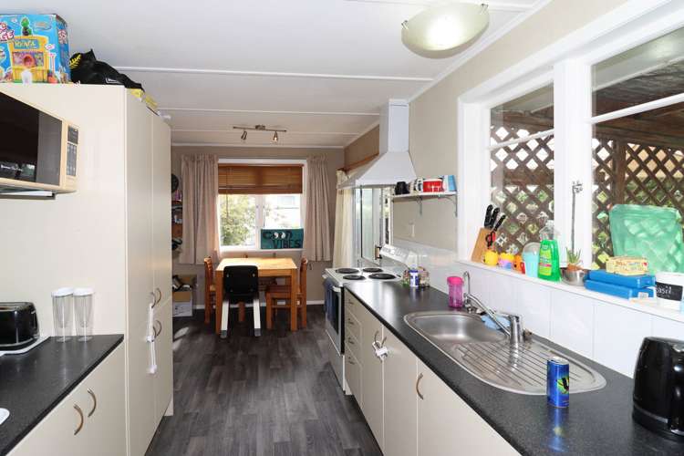 4 Charles Street Carterton_2