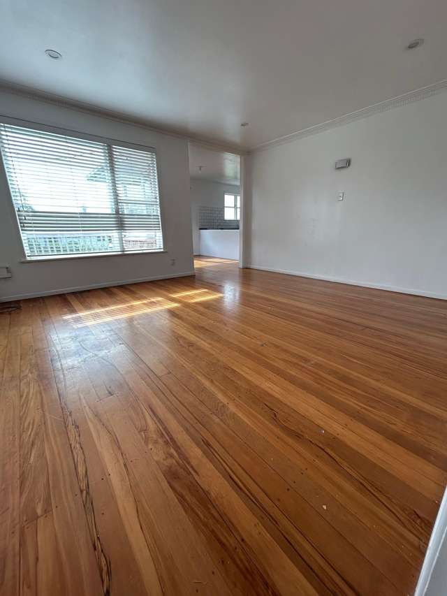 2 Ellesmere Crescent Pakuranga_1