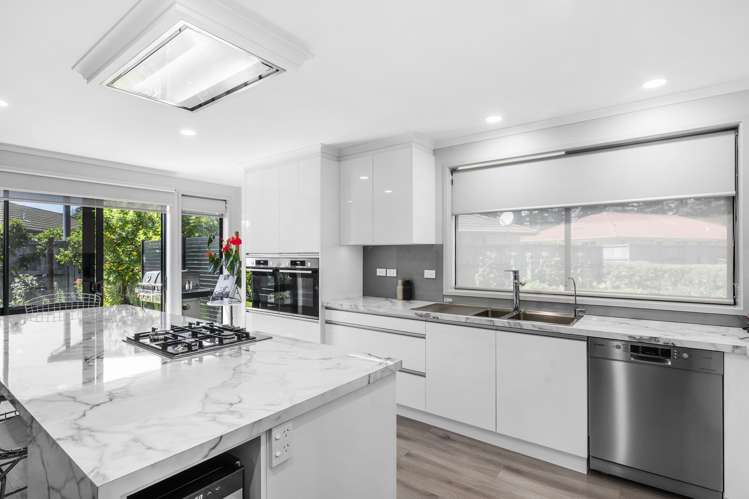 37 Riverholm Drive Mangakakahi_2