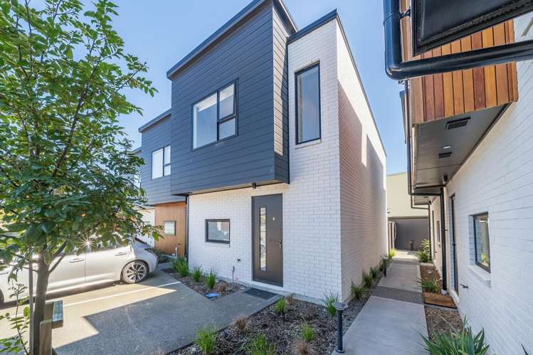 6/90 Knights Road Hutt Central_15