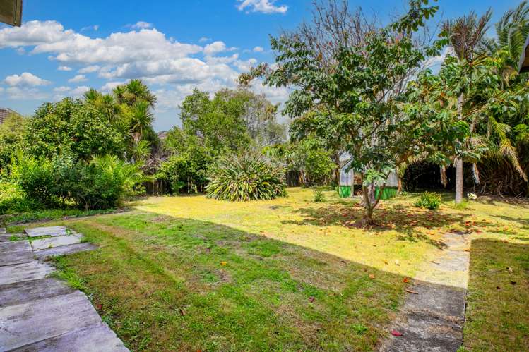 21 Fontenoy Street Mount Albert_25