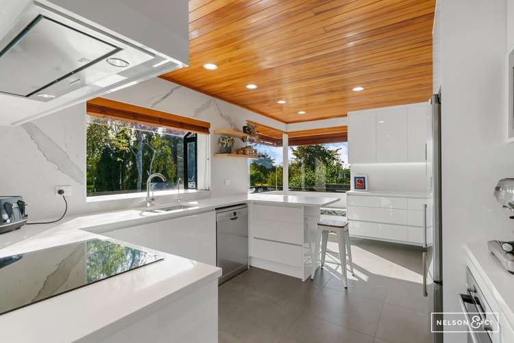 8 Prestwick Place Wattle Downs_1