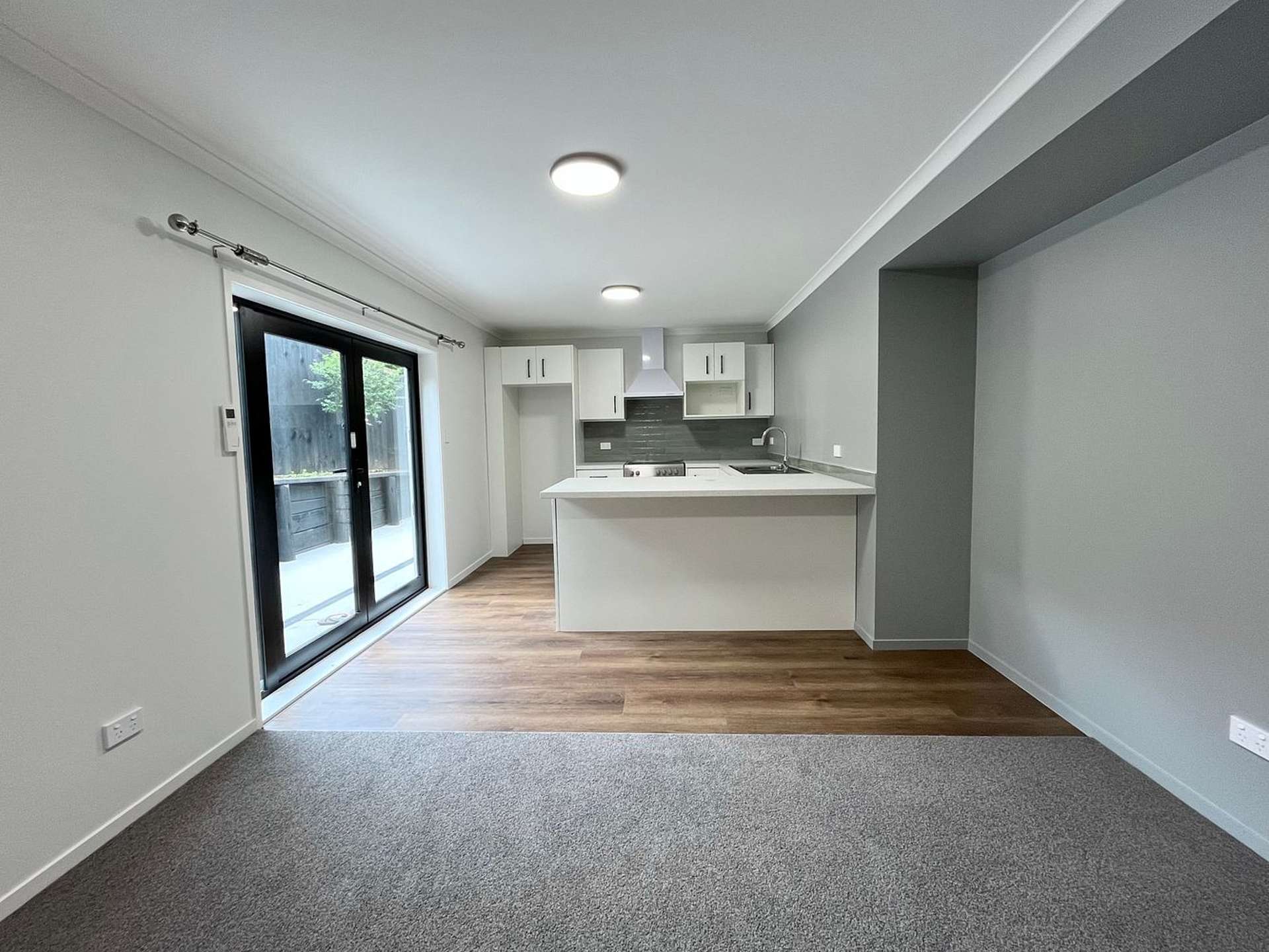 2/4 Roose Avenue Pukekohe_0