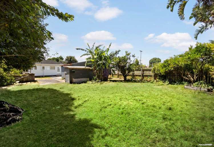 24 Taikata Road Te Atatu Peninsula_13