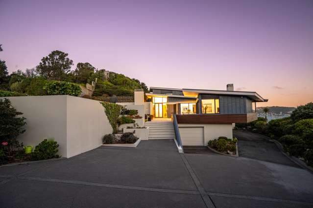 Light, Luxury and Harbour Spectacle