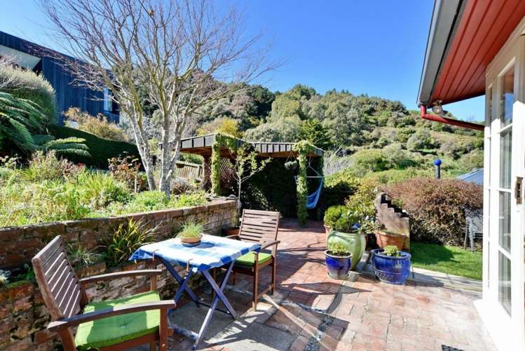 4 Somes Road Lyttelton_13