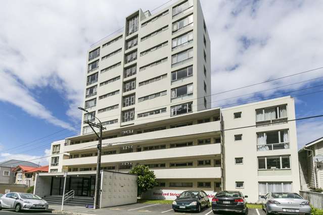 Tenants left - Vendor wants SOLD!