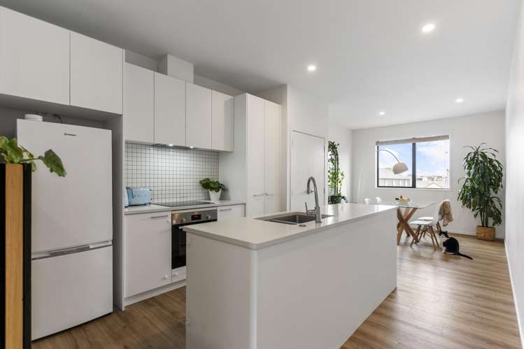 8/2 Tahuhu Road_5