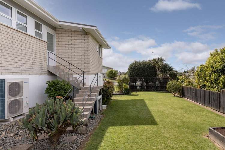 8 Sylvania Drive Matua_25