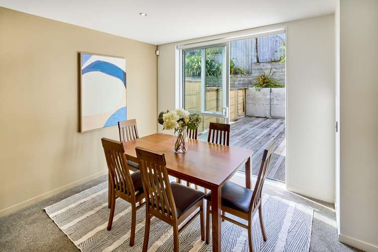 18/26 Wright Street Mount Cook_5