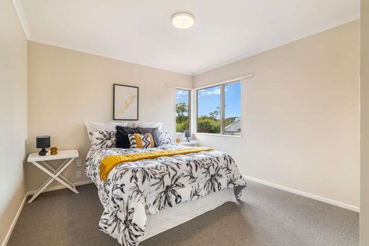 8 Elder Place Massey_6