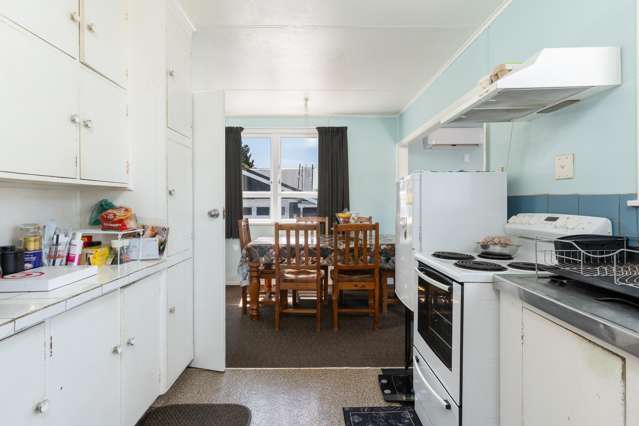 189 Sievers Grove Cannons Creek_1