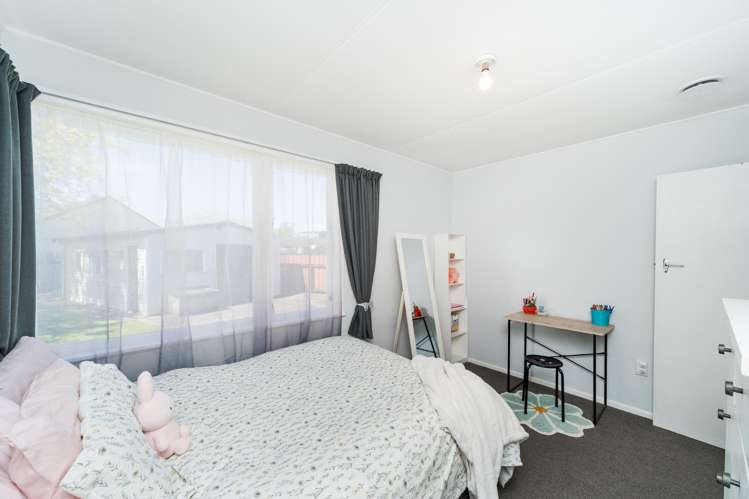 61 Lockhart Avenue Milson_12