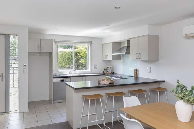 5/5 Yew Tree Lane Hillmorton_2