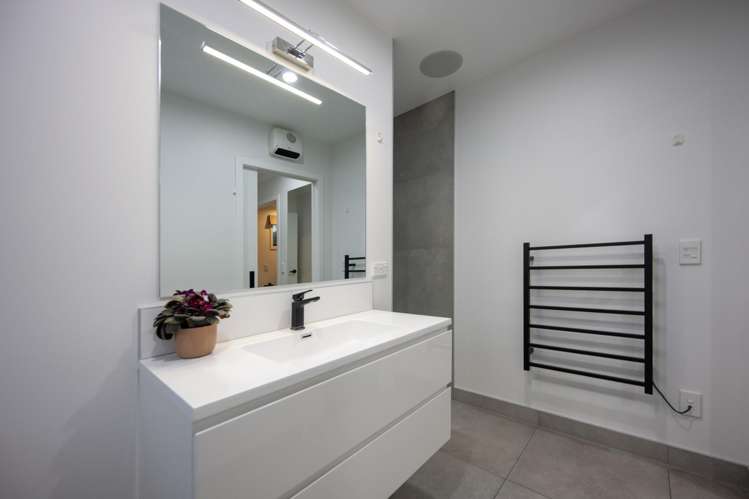 12 Huffington Place Feilding_16