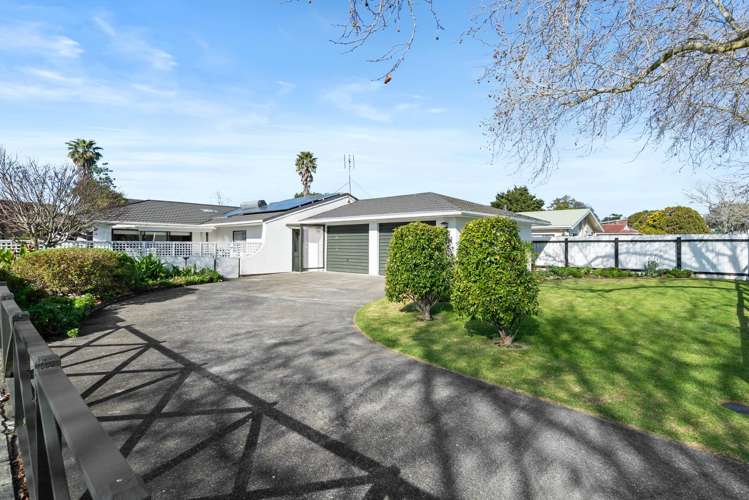 102 Wattle Farm Road Wattle Downs_0