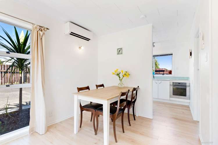 1/34 Rewarewa Road Te Atatu Peninsula_6