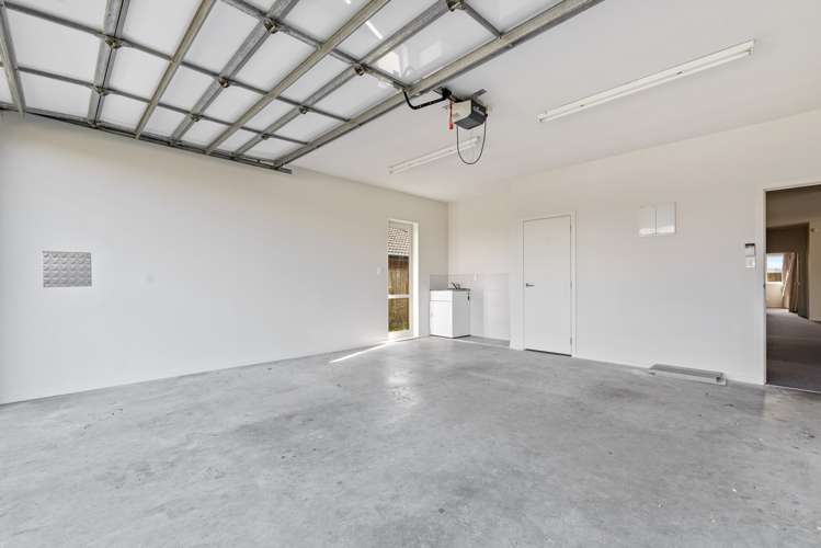 57 Carroll Place Owhata_18