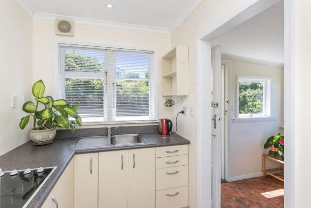 5 Allen Road Raumati Beach_3