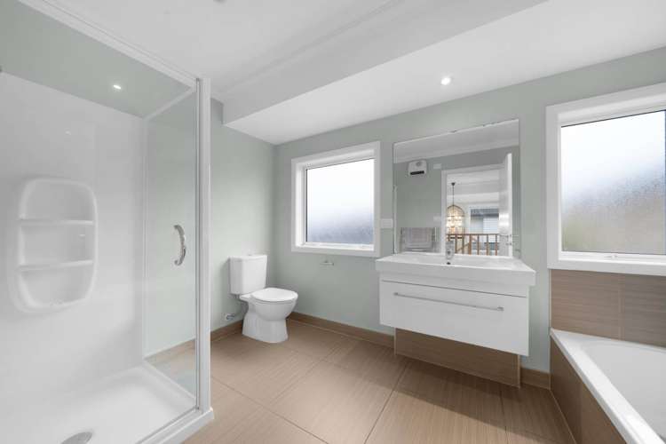 220 Hill Road The Gardens_11