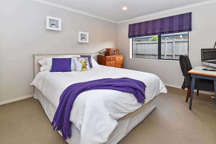 3 Belfry Place Wattle Downs_12