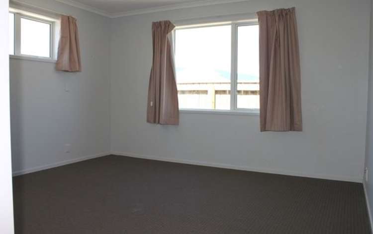 32 Kendall View Stoke_2