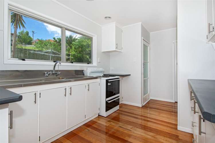 37 Raewyn Street Morningside_4