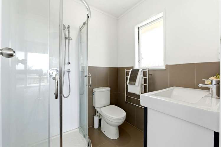 24 Sea Spray Drive Bucklands Beach_25