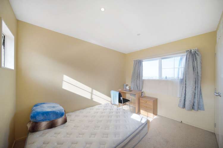 17 Fairchild Avenue Goodwood Heights_19