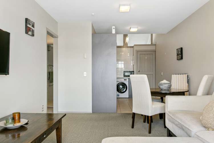 21/300 Lake Terrace Taupo_7