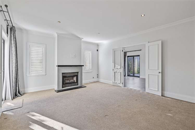 5 Merivale Lane Merivale_5