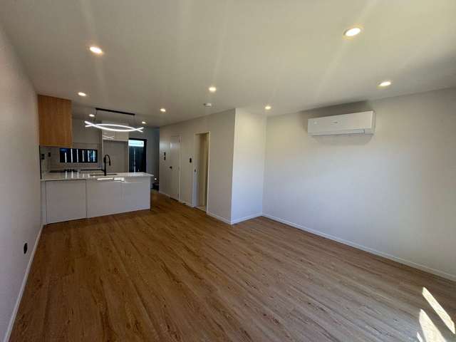 2/2 Anthony Place Pakuranga_4