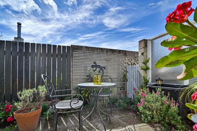 1/804A Alexandra Street Parkvale_4