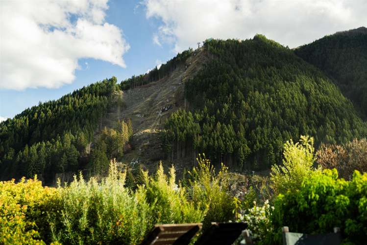 89 Hallenstein Street Queenstown_19