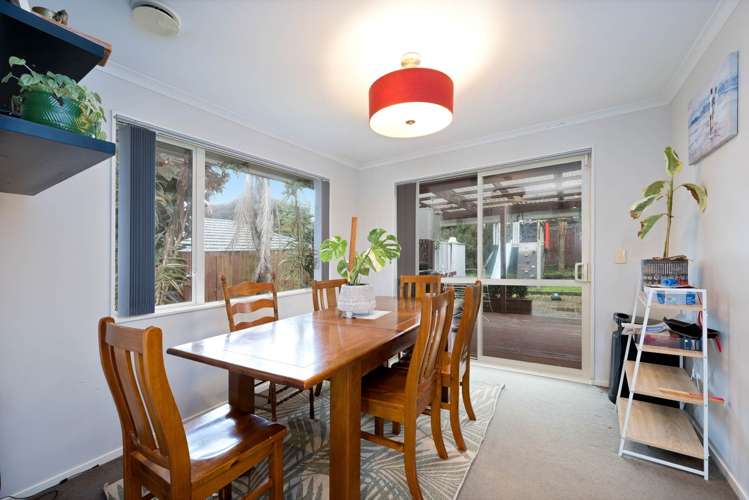 11 Bonny Crescent Massey_6