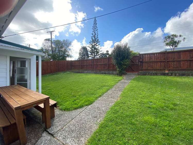 130 Golf Road Titirangi_9