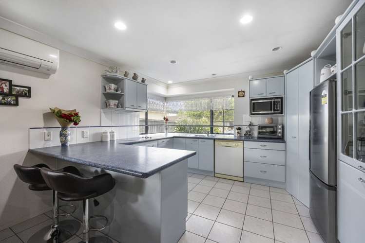 7 Len Garlick Place Pahurehure_12