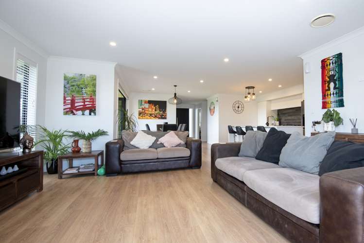 17 Alan Livingston Drive Cambridge_6