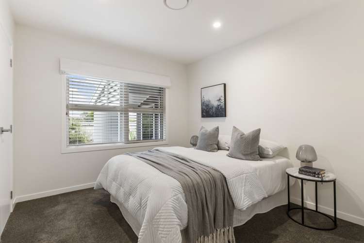 39 Doment Crescent Orewa_12